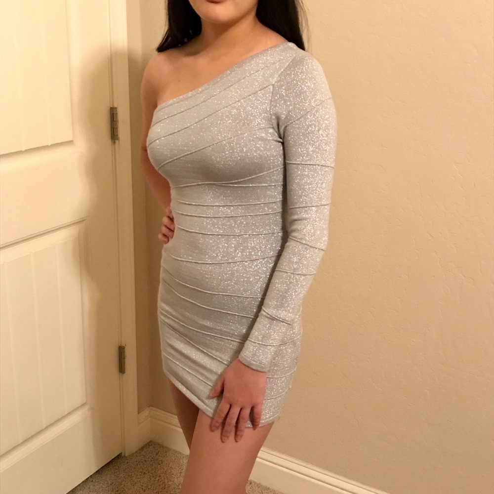 One sleeve silver bandage mini dress